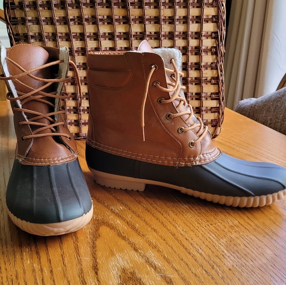 Aldo Rossini Other - Mens Aldo Rossini Duck Boots, Waterproof,  size 12 M